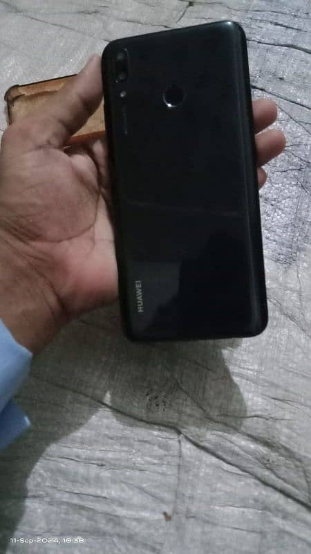 Huawei y9 2019 4GB 128GB For Sale 1