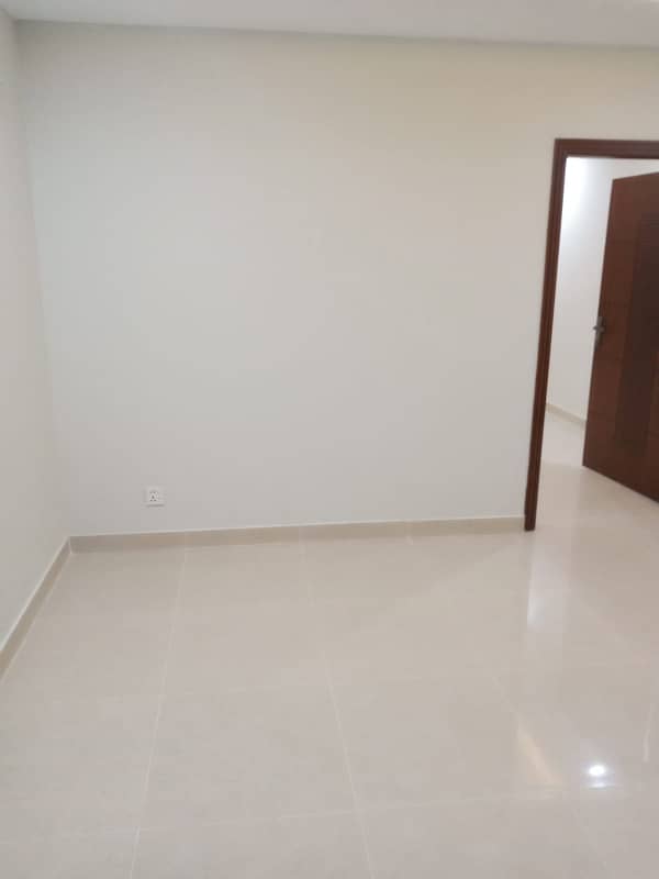 RENTED ONE BED APARTMENT AVAILABLE FOR SALE 4