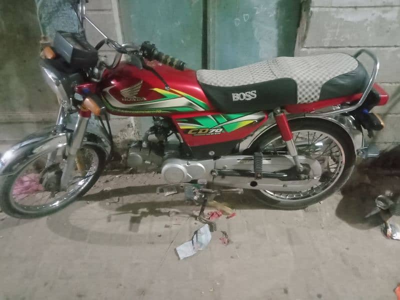 Honda CD 70 4