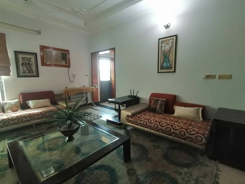 DHA 1 Kanal Fully Furnished Very Stylish Upper Portion For Rent In Phase 1 9