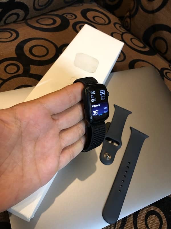 Apple Watch series 7 /- 03461809478 4