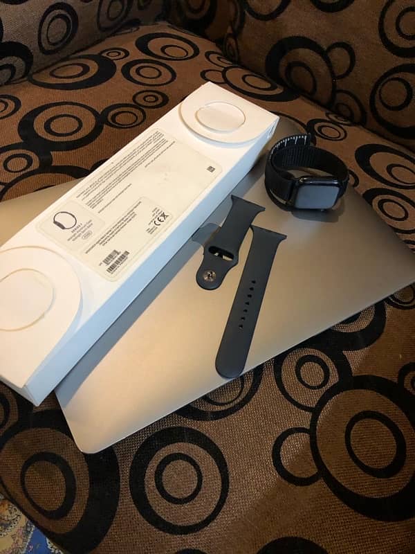 Apple Watch series 7 /- 03461809478 7