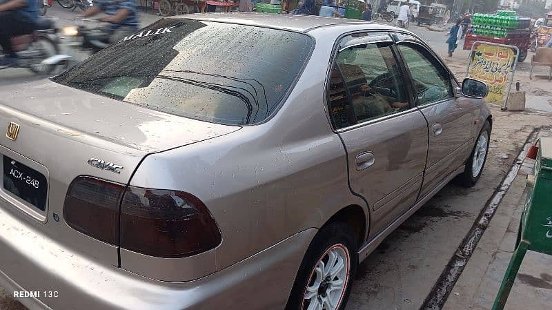 Honda Civic Oriel 2000 4