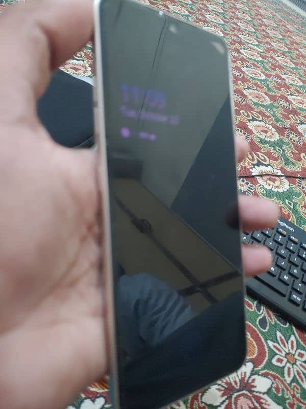 lg v60 10 by 10 1