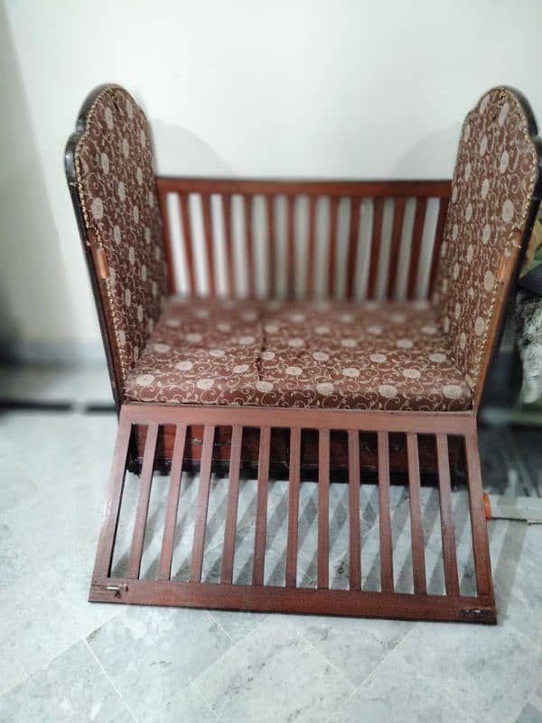 Baby Cot available for sale 3