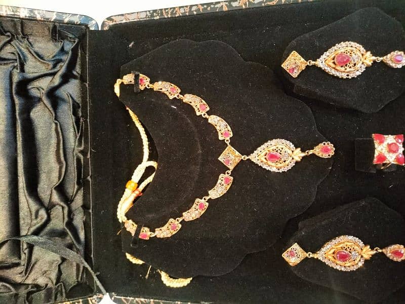 necklace set with ring 0