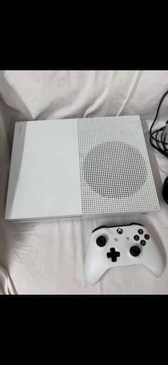 Xbox one s 1tb with box 0