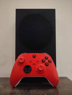 Xbox Series S Black Edition_15 Games Installed_New Red Controller