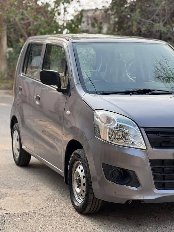 Suzuki Wagon R 2018 11