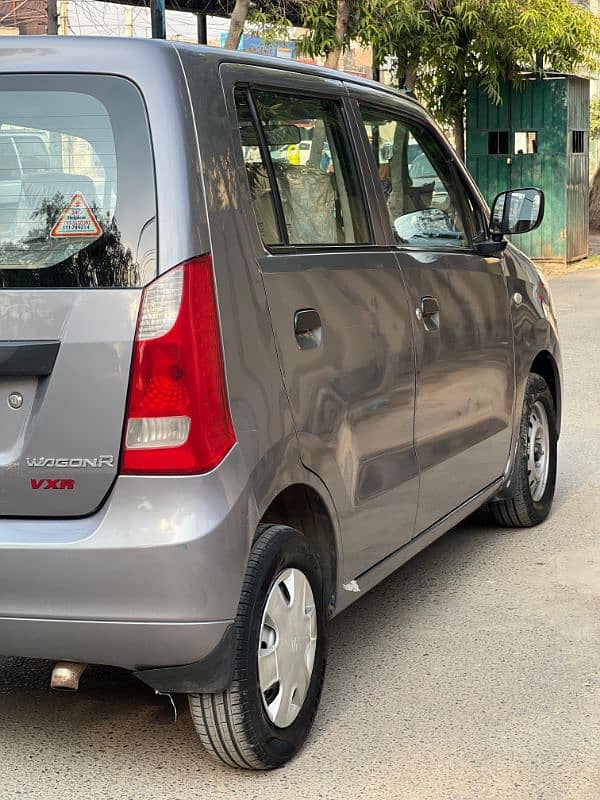 Suzuki Wagon R 2018 15