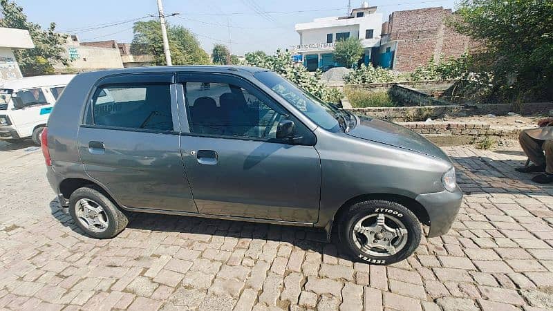 Suzuki Alto 2010 4