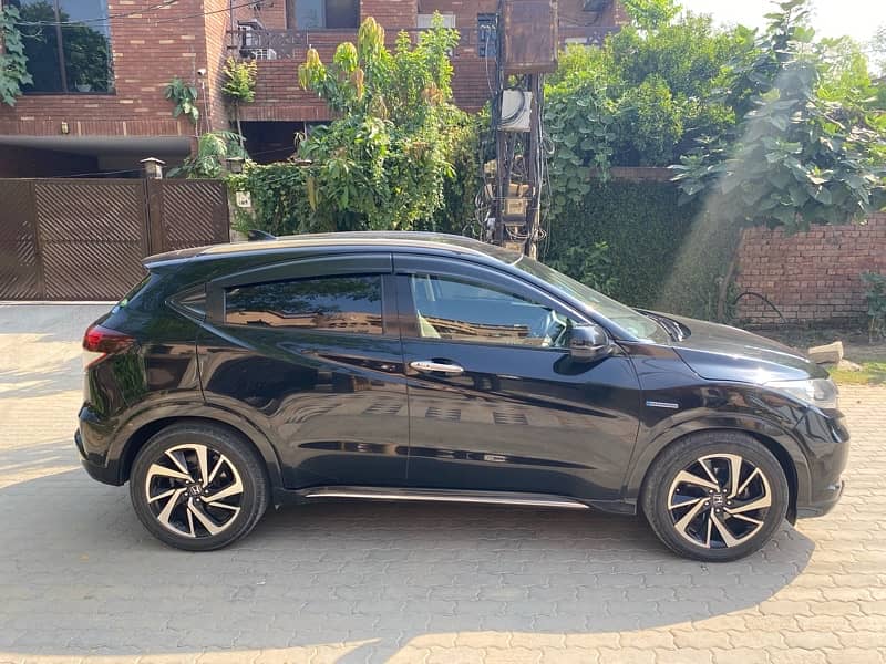 Honda Vezel 2017 3