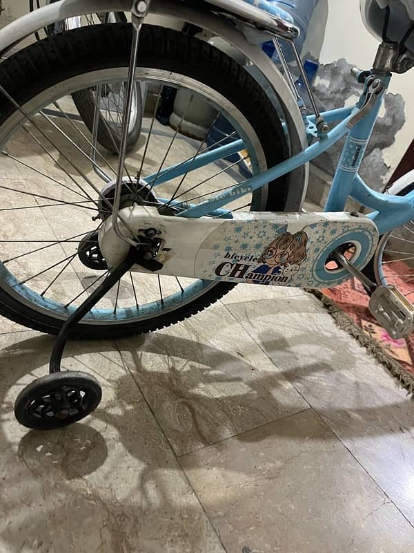 kids bicycle sale like new 4