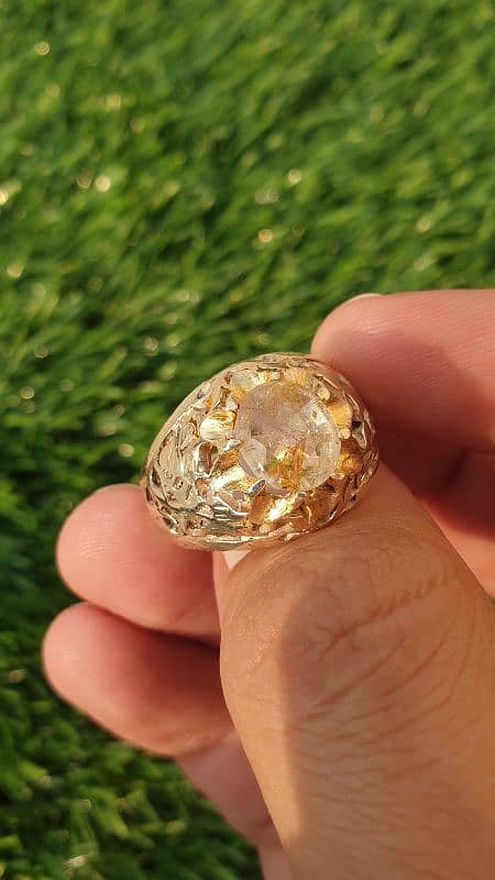 Natural Yellow sapphire (Pukhraj) From Sri lanka 1