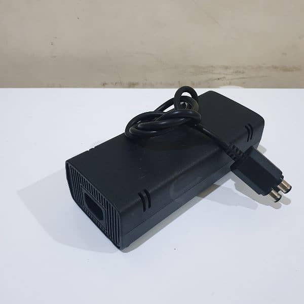 Xbox 360s Power Supply, Kinect & Front Panel 1