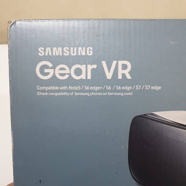 Samsung Gear VR Headset 9