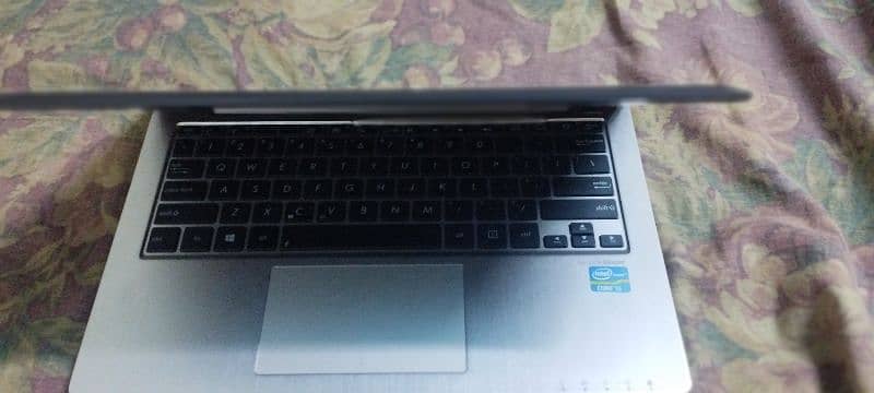 ASUS note book 1