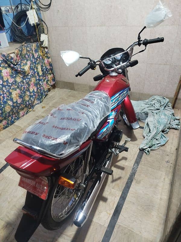 Honda Dream 70cc 2024 Red colour 2