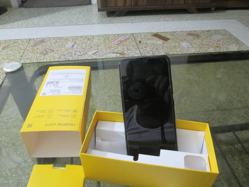 Realme C21-Y For Sell. , O333,7O77,O95 3