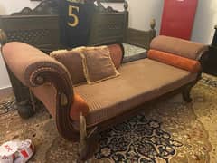 2.5 Seater Dewan Sofa with wooden build and 4 Cushions