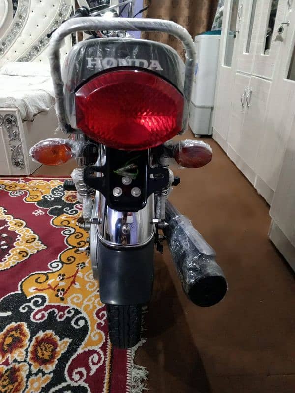 honda 125 2024 brand new bike  5th month ki hai 3