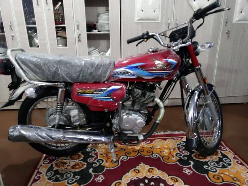 honda 125 2024 brand new bike  5th month ki hai 17