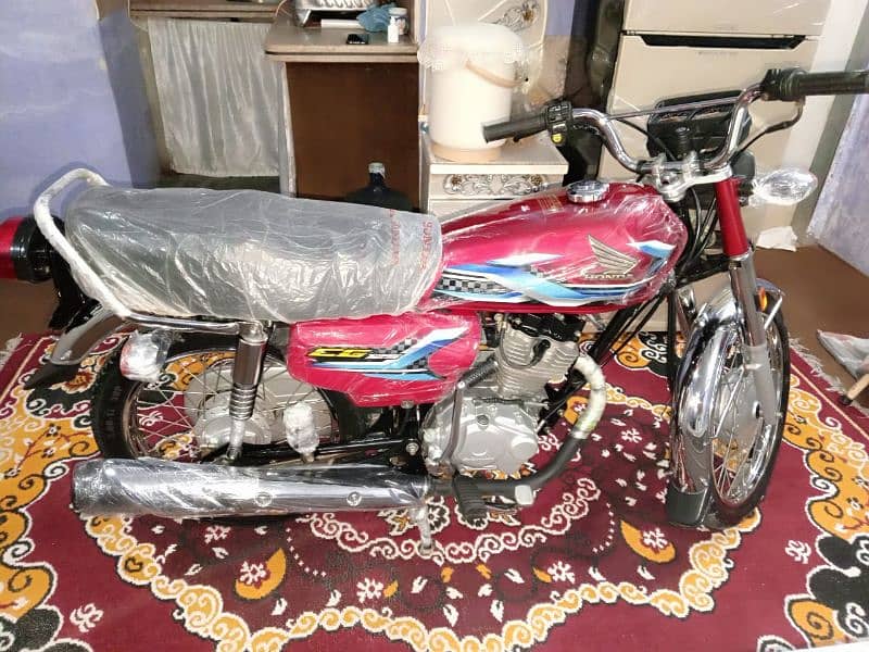 honda 125 2024 brand new bike  5th month ki hai 19