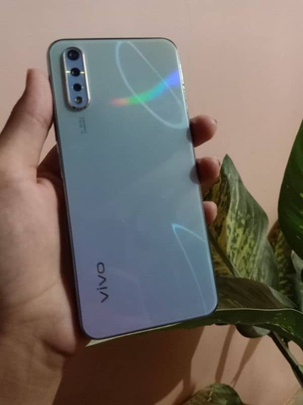 vivo s1 with box 1