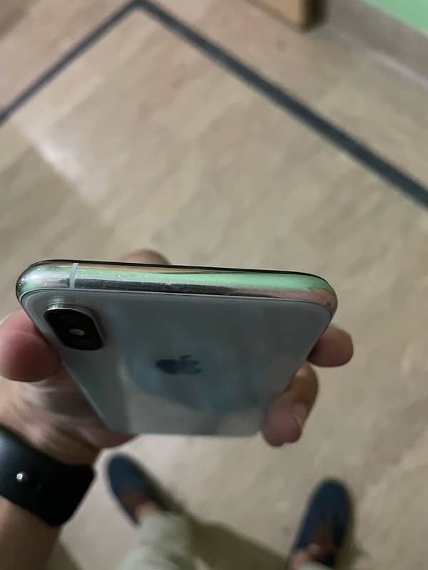 iPhone X factory unlocked 3