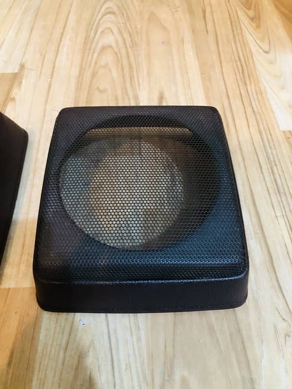 Toyota Corolla 1987/1988/1989/1990 Speaker Cover 2