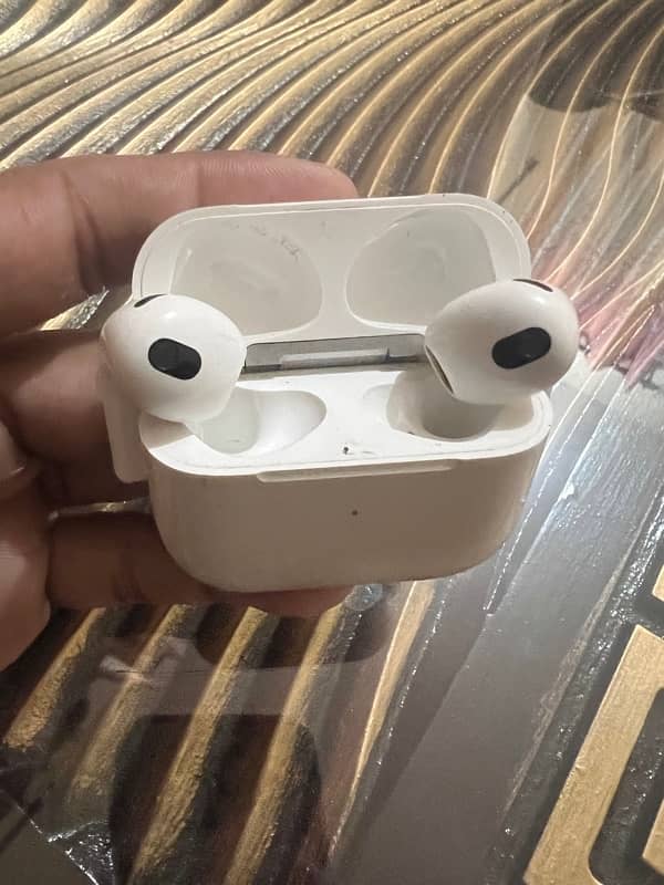 Apple Airpods 3rd Generation 1