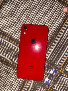 Iphone xr 64 gb face ok 1year say sim work kr rhi hai kui masla ni hai