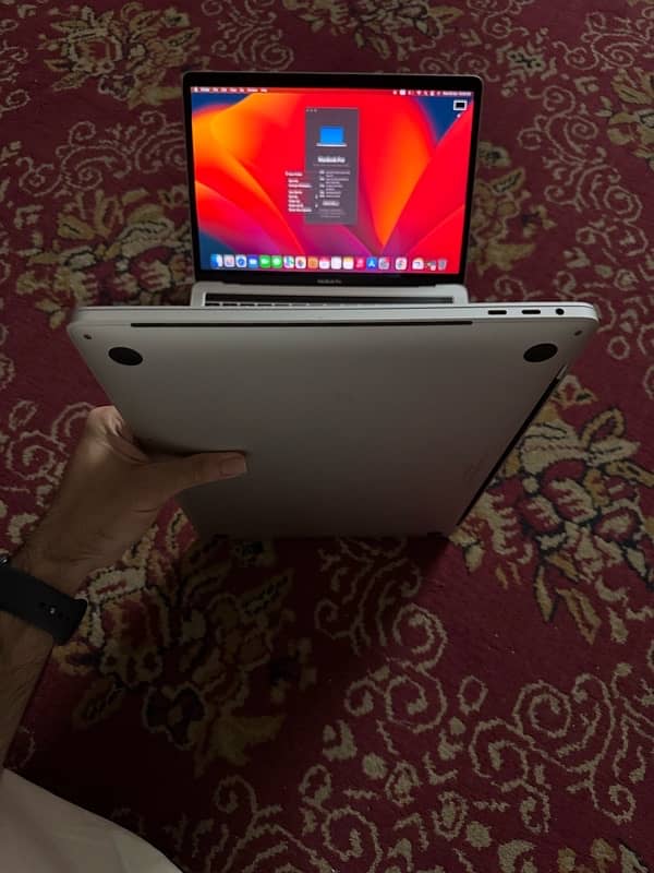 macbook pro 2017 15inch 5