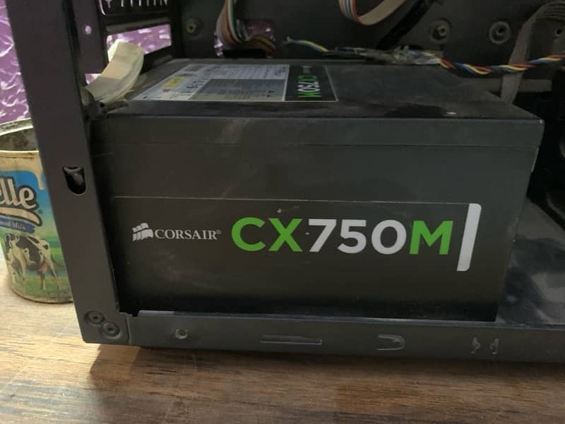 Corsair CX750m 0