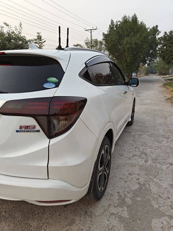 Honda Vezel 2015 3