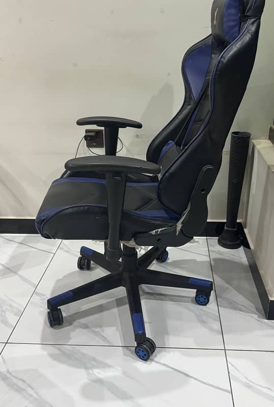 Premium Gaming Chair 1