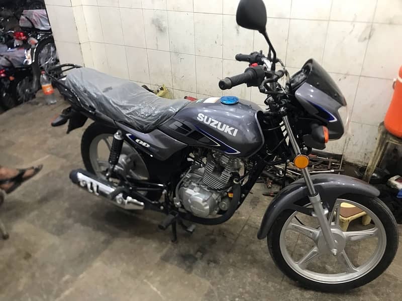 Suzuki gd 110s 24-3 1650 chali howe hai brand new hai 0