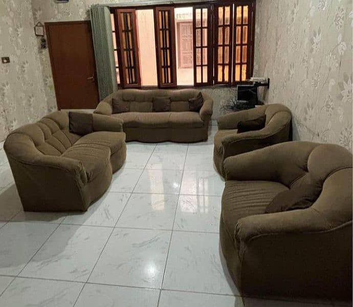 sofa set achi condition me Hy 7 cetter 1