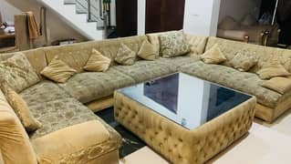 U shaped Sofa with Square Table