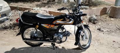 Honda CD 70 model 2022 First owner Karachi num 03278228900