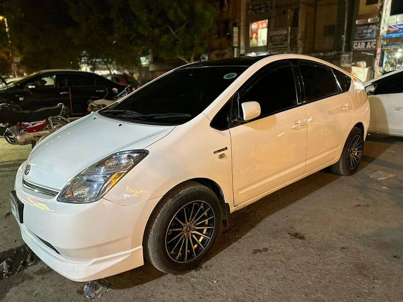 Toyota Prius 2011 1