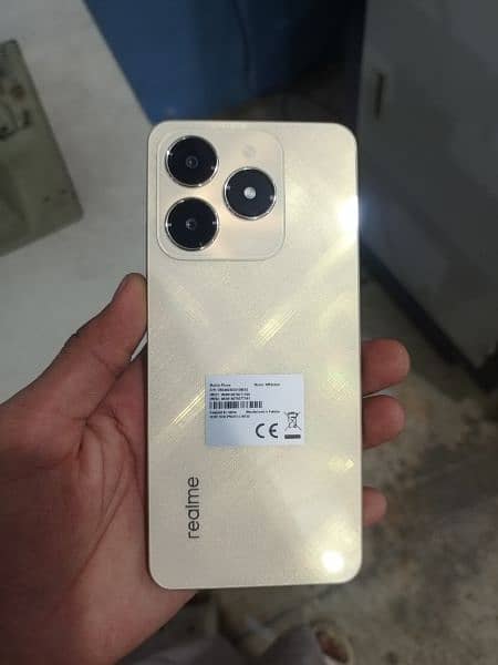 realme c61 0