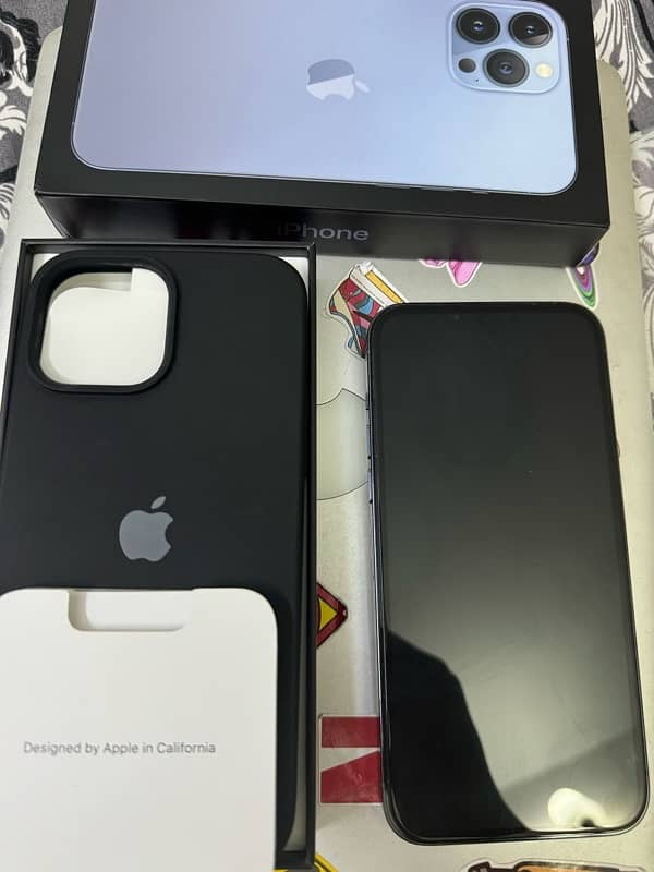 IPhone 13pro max 10/10 95 battery brand new condition 4