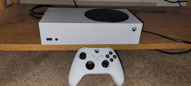 Xbox series s brand new with box 1