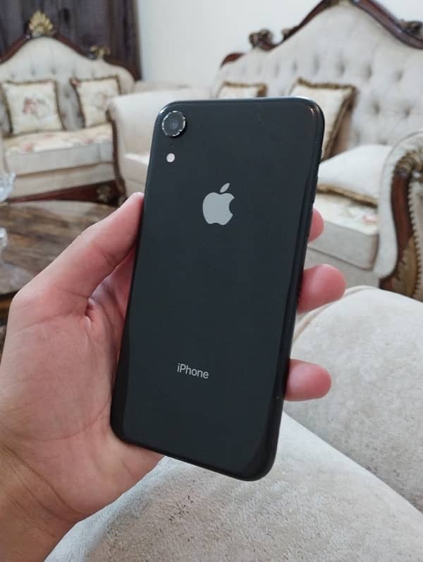 iphone XR 1