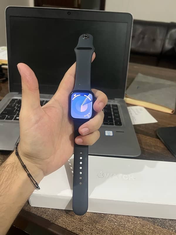 Apple watch series 9, 41 MM, Black. 1