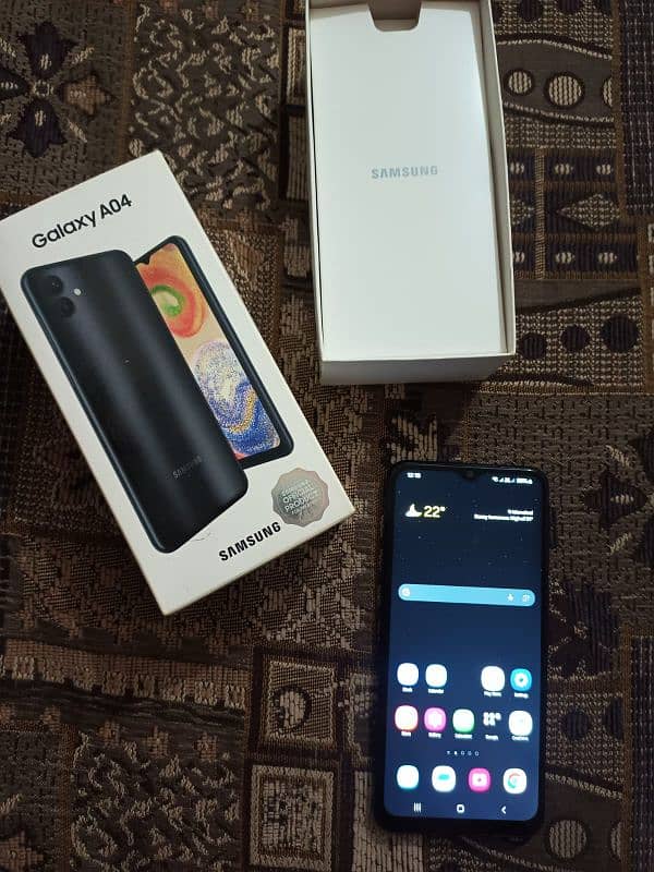 Samsung Galaxy A04 for sell 4