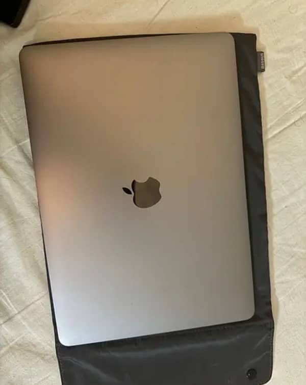 MACBOOK PRO M2 0