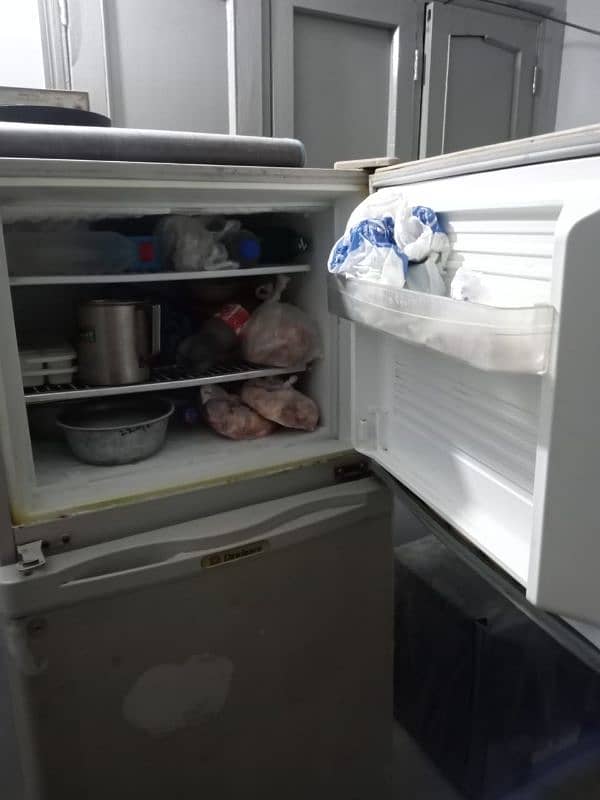 Dawlance Refrigerator 0