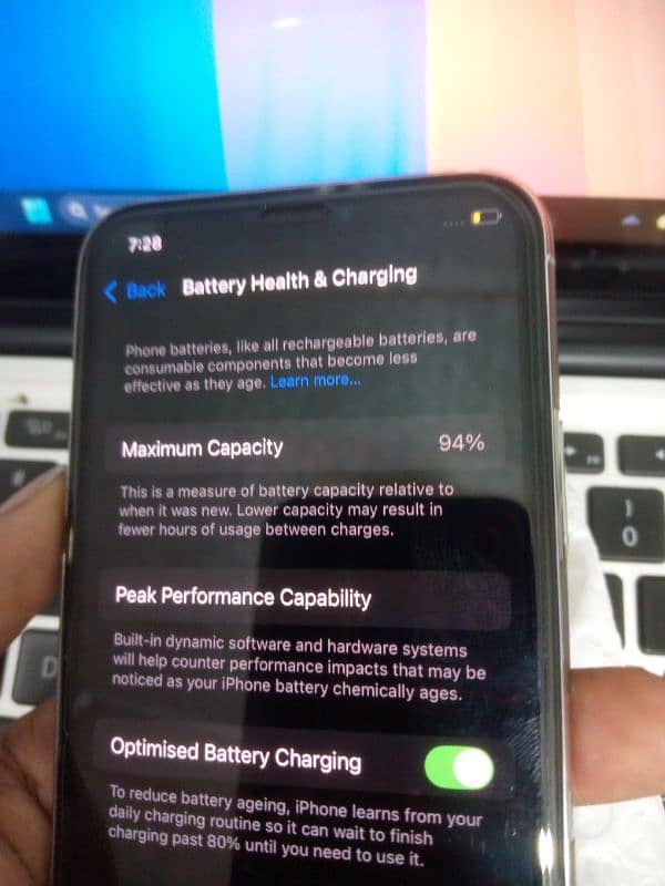 iPhone 11 Pro 256 GB Dual PTA approved White 94% Battery health  Lush 10